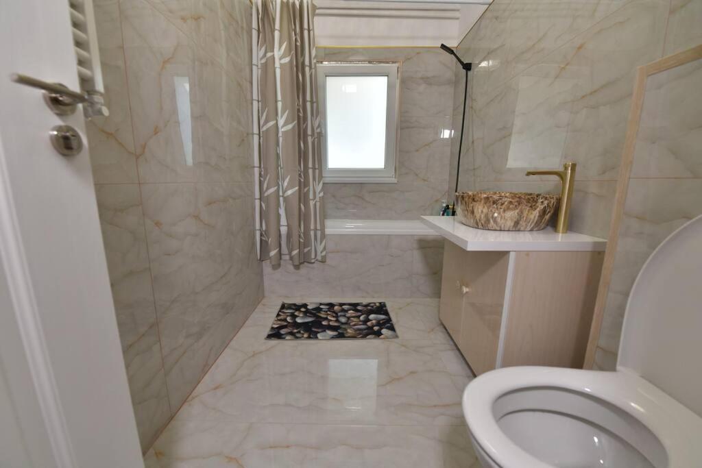 Luxury Studio / Ghencea Apartment Bucharest Exterior photo