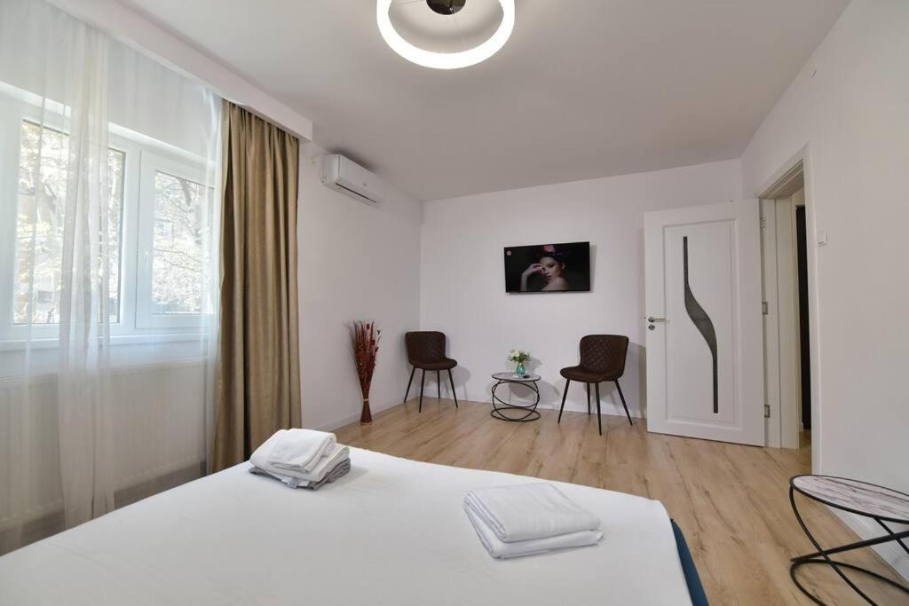 Luxury Studio / Ghencea Apartment Bucharest Exterior photo